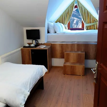 X Mountain Hotel
